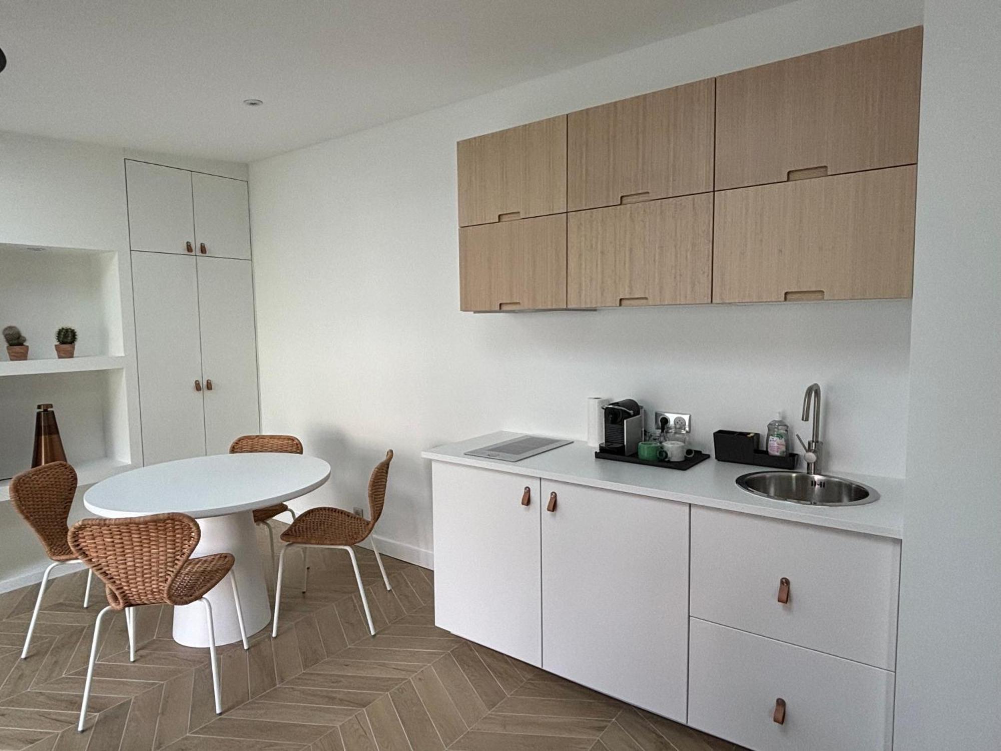 Charmante Maison 2 Pieces Proche Centre-ville Apartment